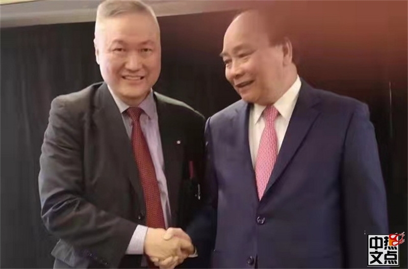“侨连五洲·七彩云南”第22届东盟华商会昆明隆重举行,陆炳雄应