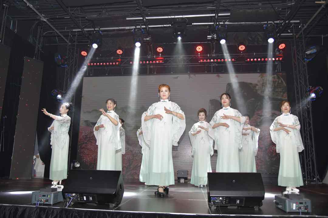加拿大国庆日总理贺信致意 多伦多上演“跨代同台”共谱加拿大多
