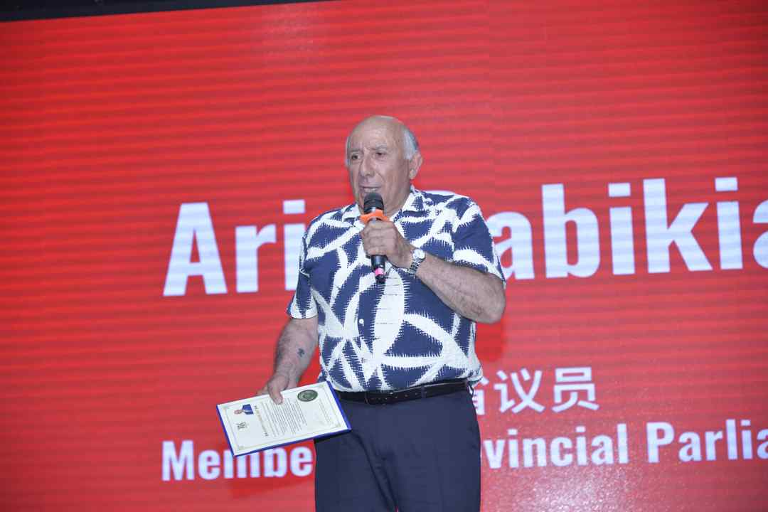 加拿大国庆日总理贺信致意 多伦多上演“跨代同台”共谱加拿大多
