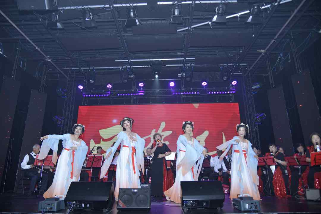 加拿大国庆日总理贺信致意 多伦多上演“跨代同台”共谱加拿大多