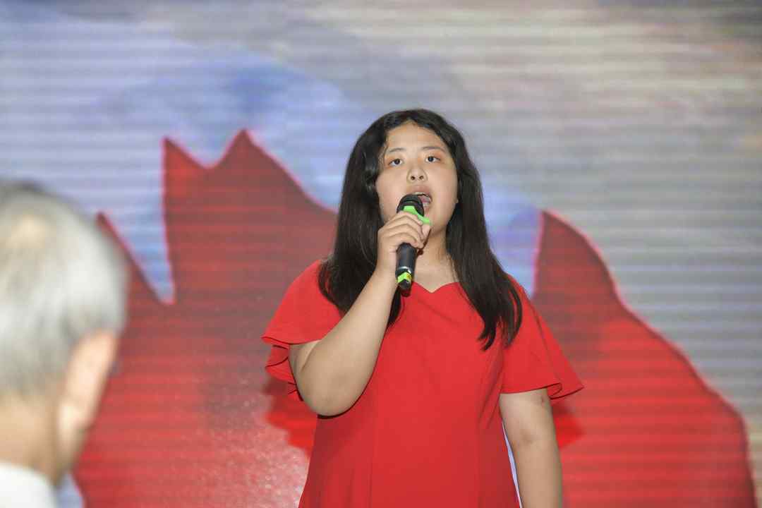 加拿大国庆日总理贺信致意 多伦多上演“跨代同台”共谱加拿大多