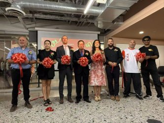 ��������ҽѧԺ���׶��й��Ƿ�У��Ǩ���¡