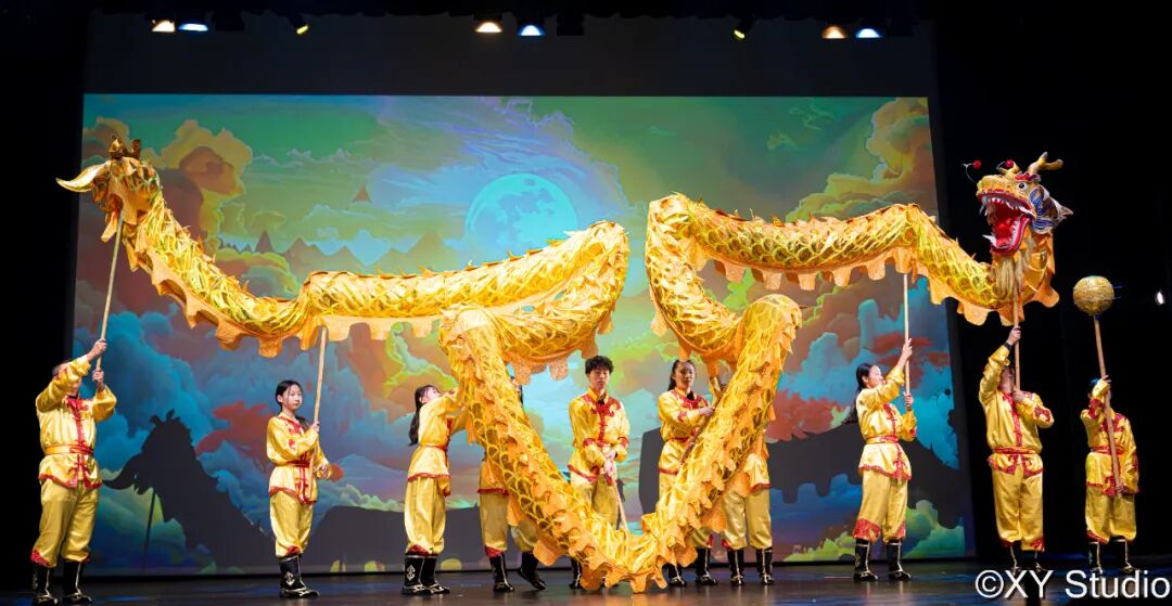 枫韵启新程 金秋绽芳华 —“ 枫韵金秋 ” 瑞邦多元感恩晚会圆满